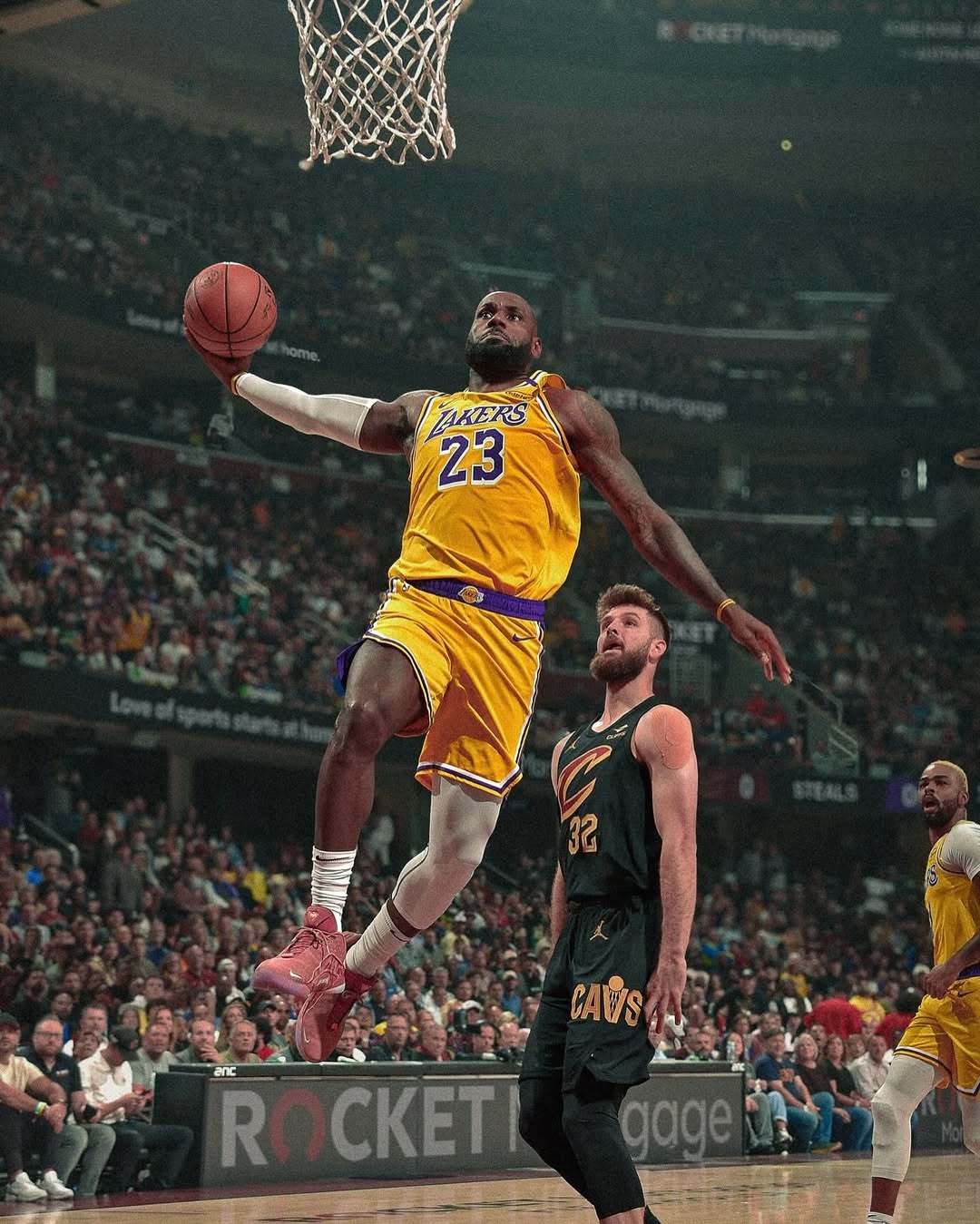 梁靖崑新加,大满贯男单,八强在望,2026世界杯,世界杯赛程,参赛球队,举办城市,赛事动态