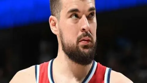 久保建英对战巴萨遭遇停赛，皇马门将称队友将承担关键任务